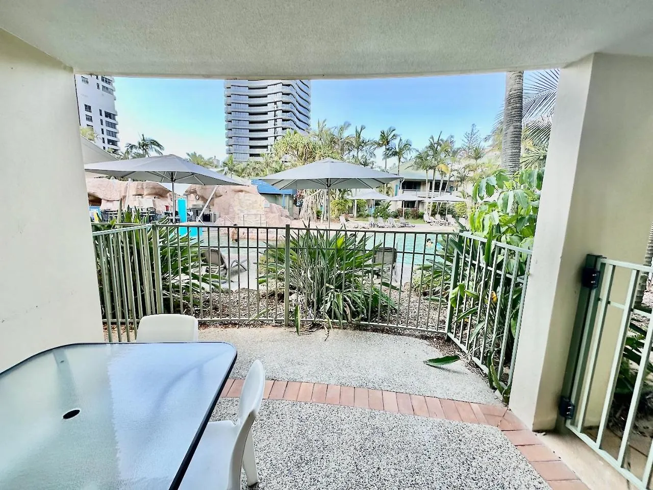 Diamond Beach 85 Gold Coast Apartment
