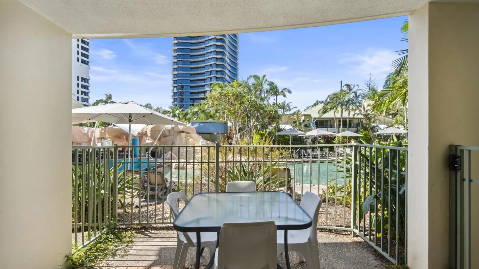 Diamond Beach 85 Gold Coast Apartment